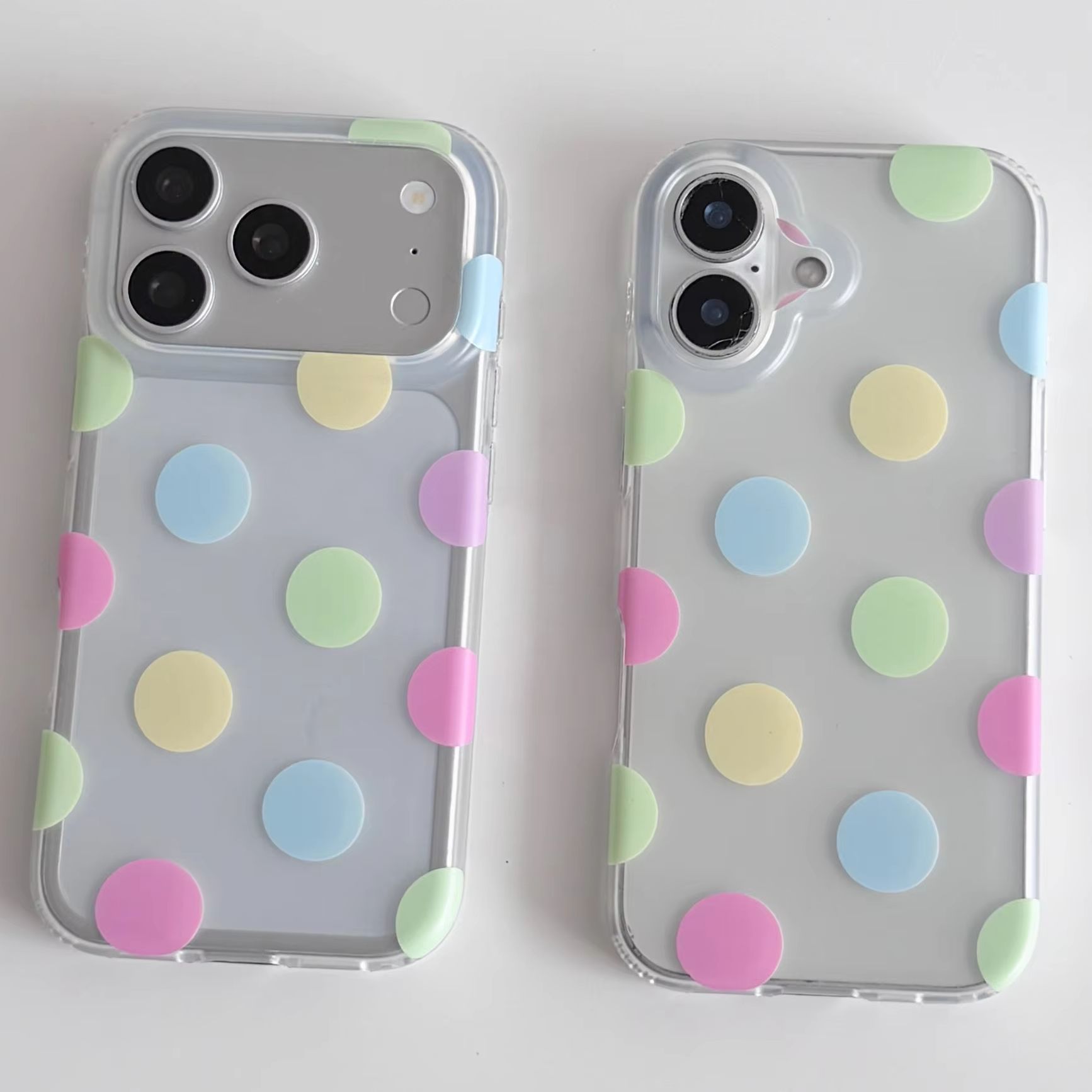Coque de téléphone mate à pois - Phone Cases For Iphone 16 avis et prix